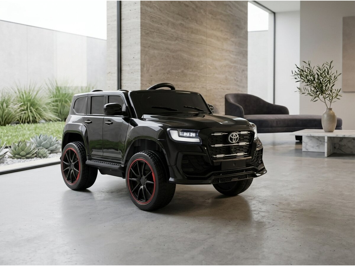 TOYOTA LAND CRUISER BLACK